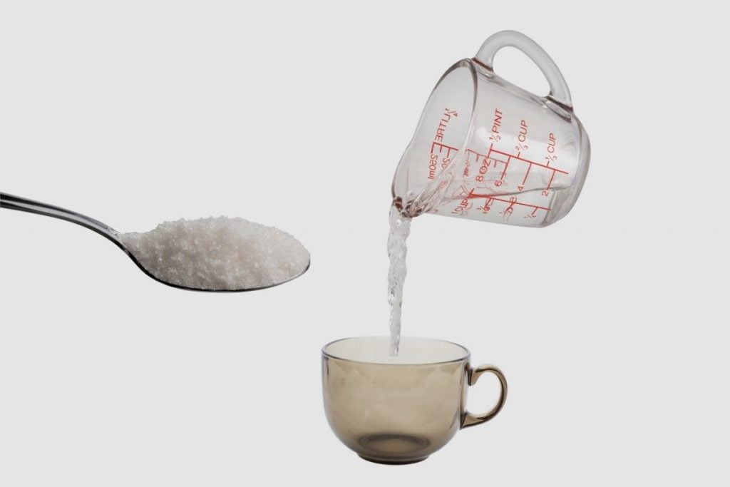 How Much Sugar In 2 Cups Of Water For Hummingbird Food